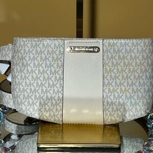 Michael Kors Gold and Beige Belt Bag  9” x 6” L/XL NWT